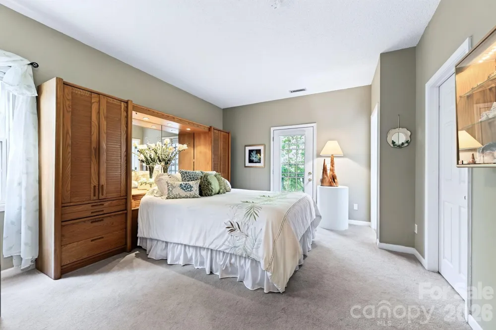 92 S Lindon Cove Road Candler, NC 28715