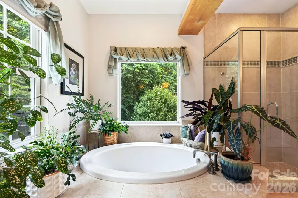 92 S Lindon Cove Road Candler, NC 28715