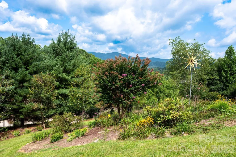 92 S Lindon Cove Road Candler, NC 28715