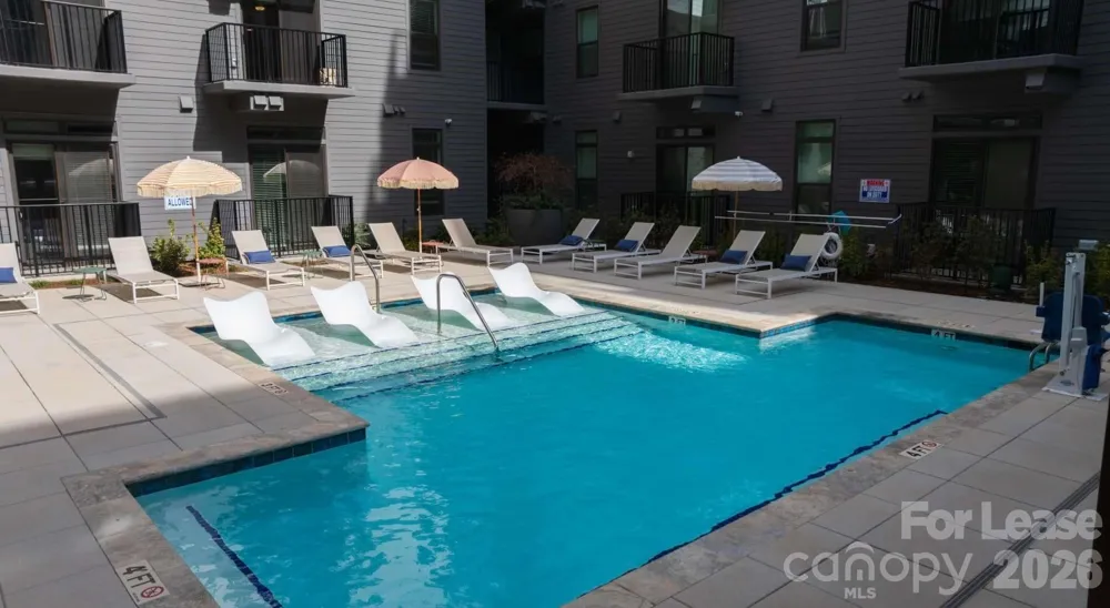 426 Tryon Street #A2.1r Charlotte, NC 28202