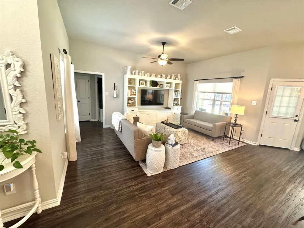 216 Skiff Drive Gun Barrel City, TX 75156