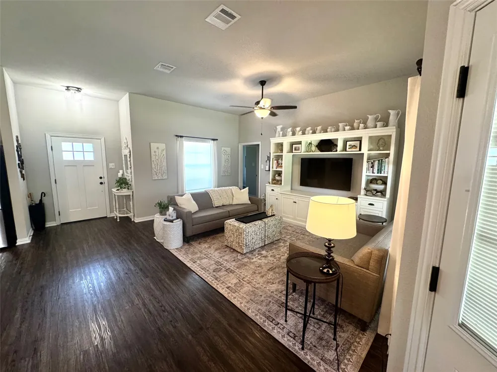 216 Skiff Drive Gun Barrel City, TX 75156