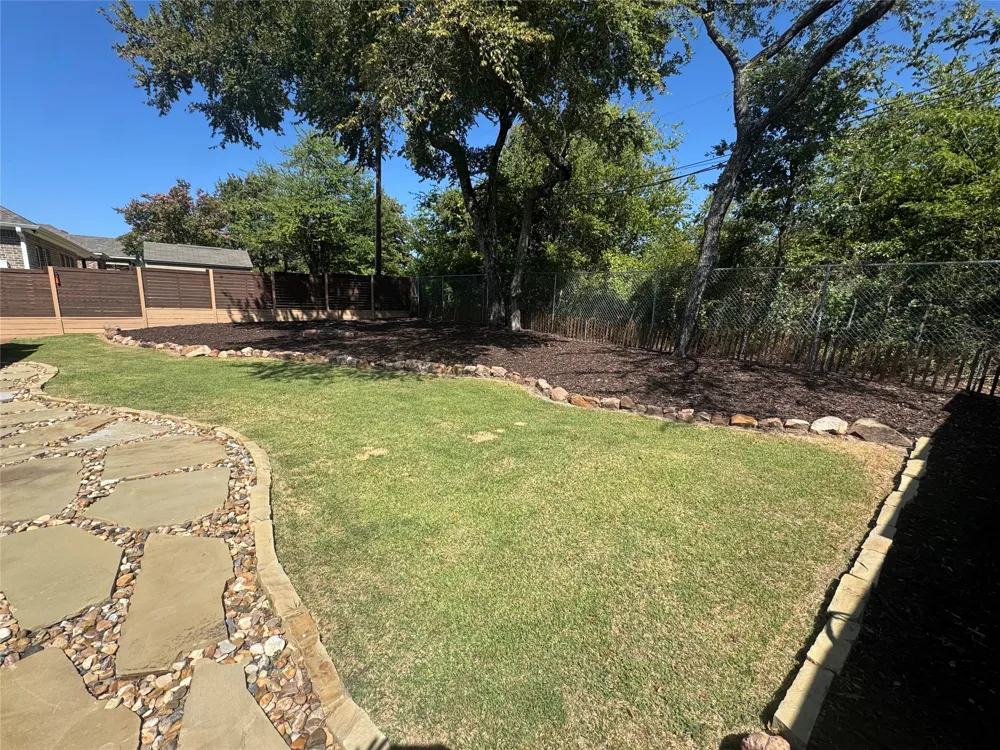 216 Skiff Drive Gun Barrel City, TX 75156