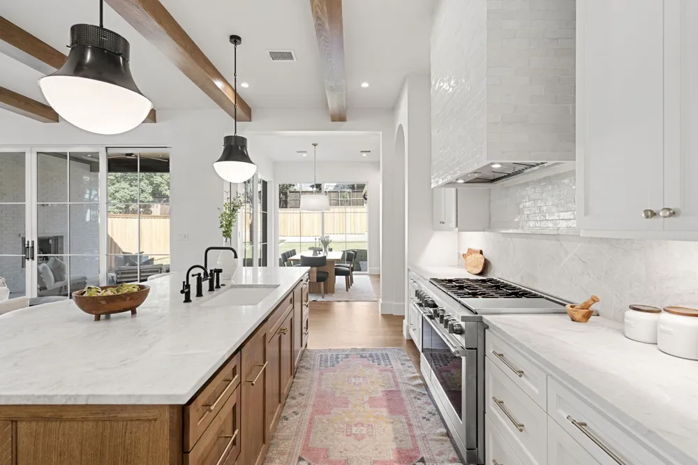 6903 La Vista Drive Dallas, TX 75214
