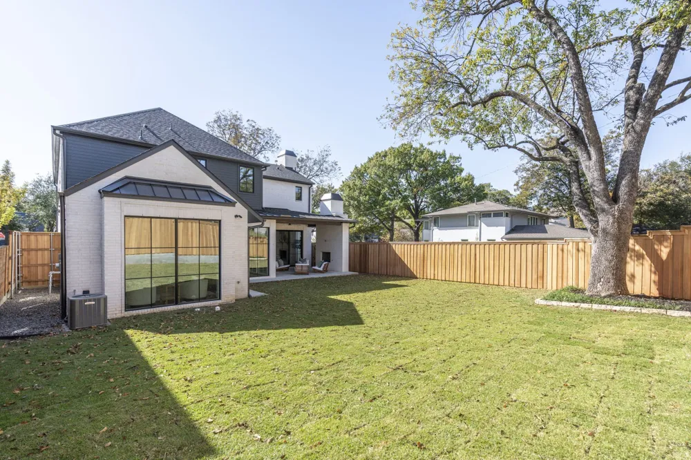 6903 La Vista Drive Dallas, TX 75214