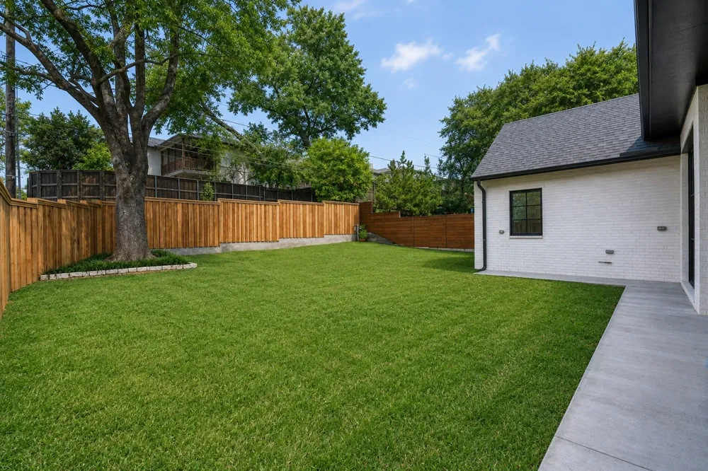 6903 La Vista Drive Dallas, TX 75214