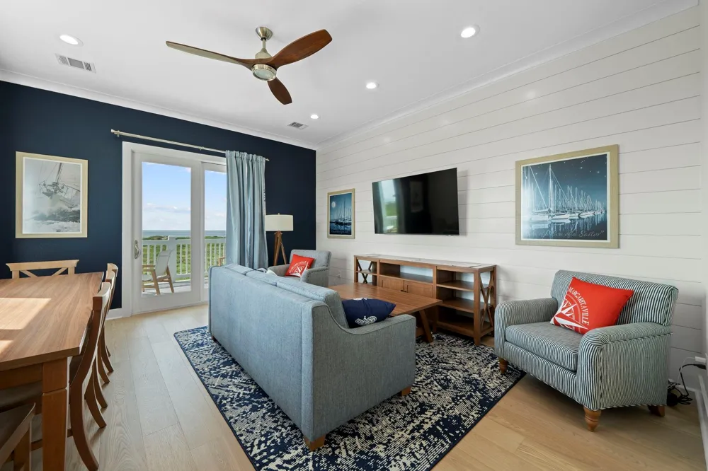 805 Bikini Street Crystal Beach, TX 77650