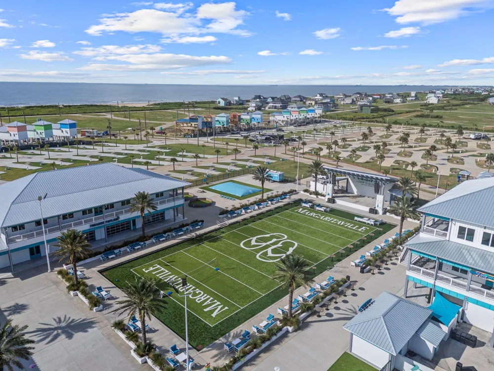 805 Bikini Street Crystal Beach, TX 77650