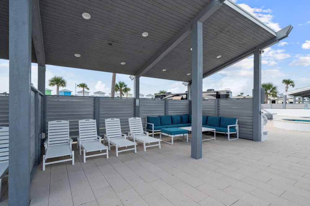 805 Bikini Street Crystal Beach, TX 77650