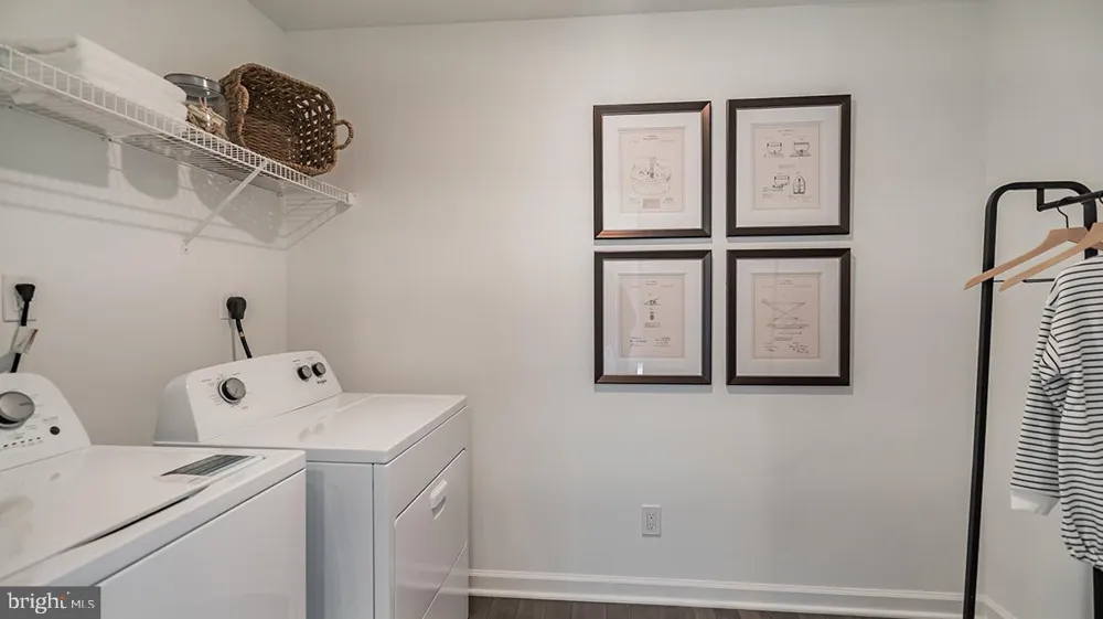 21 HATTERAS CIRCLE Egg Harbor Township, NJ 08234
