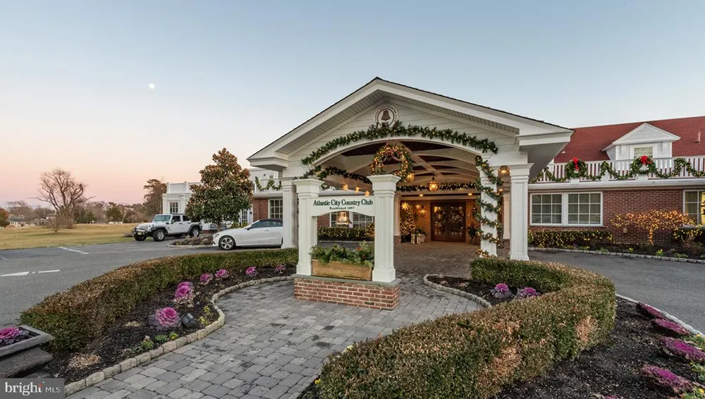 21 HATTERAS CIRCLE Egg Harbor Township, NJ 08234