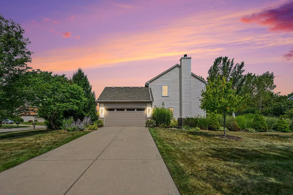 3215 Fenview Drive Ann Arbor, MI 48108