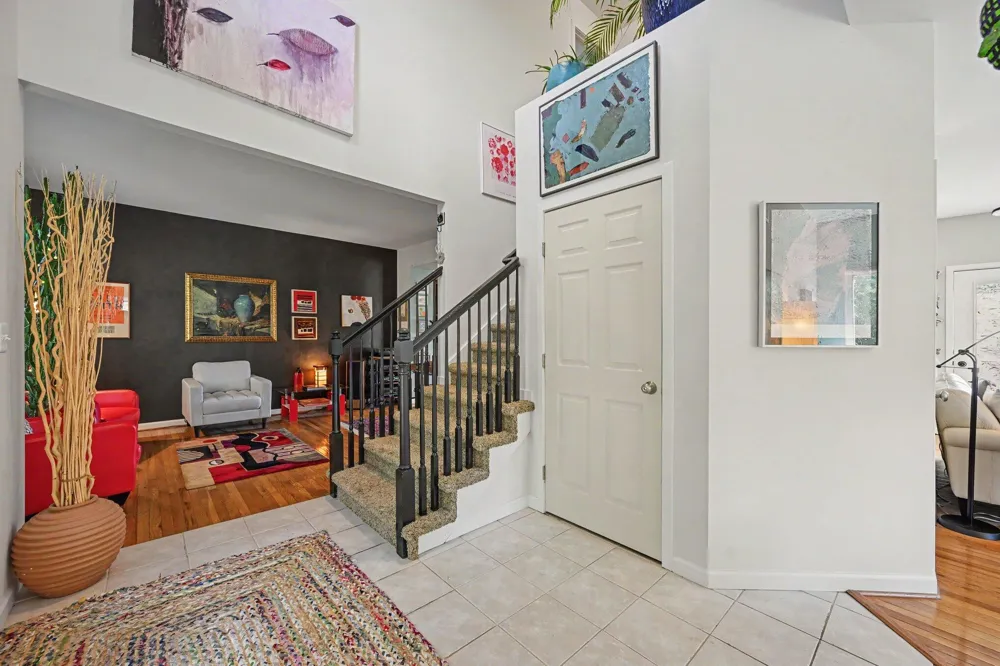 3215 Fenview Drive Ann Arbor, MI 48108