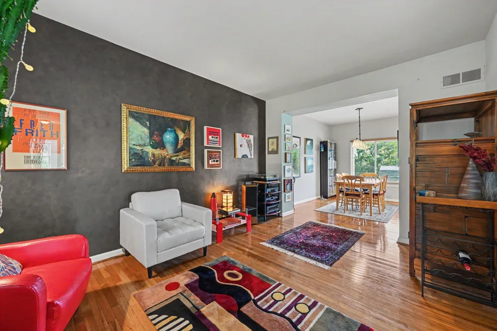 3215 Fenview Drive Ann Arbor, MI 48108