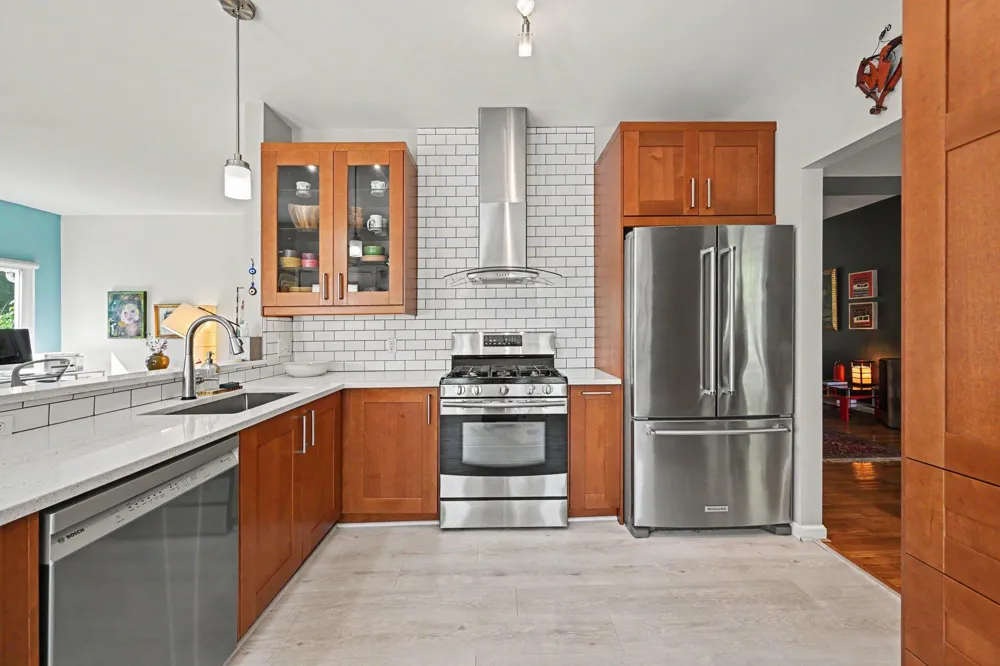 3215 Fenview Drive Ann Arbor, MI 48108