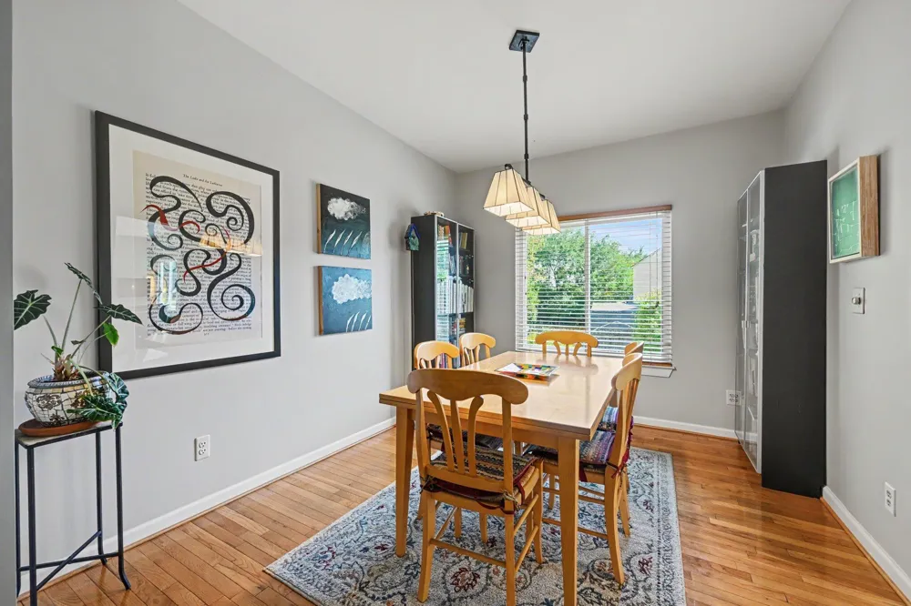 3215 Fenview Drive Ann Arbor, MI 48108