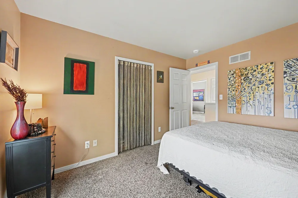 3215 Fenview Drive Ann Arbor, MI 48108