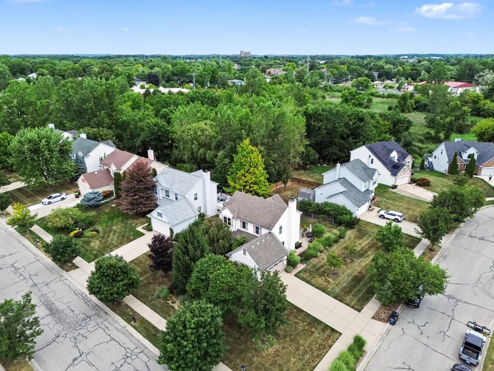 3215 Fenview Drive Ann Arbor, MI 48108