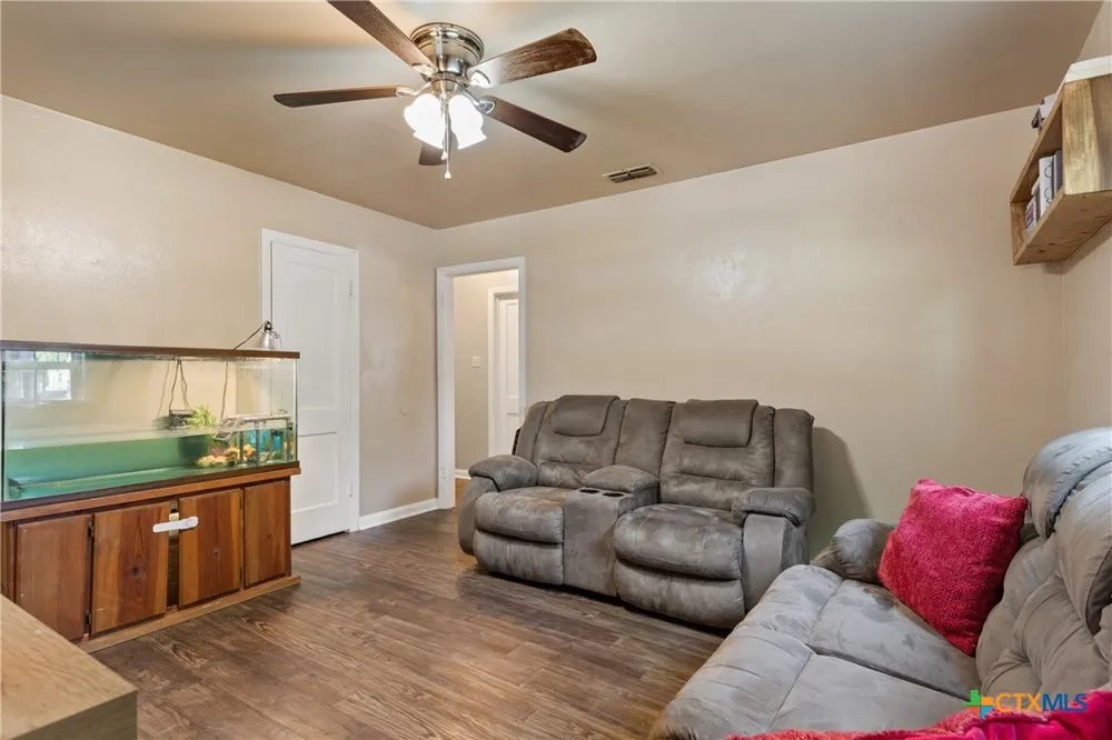 2301 Herrington Street Belton, TX 76513