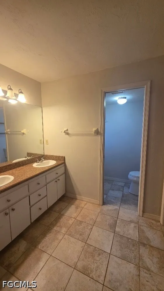 Dania Circle Lehigh Acres, FL 33936