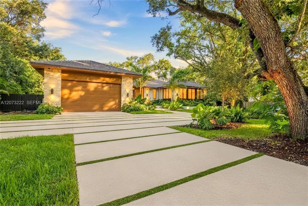 7840 SW 98th St Miami, FL 33156