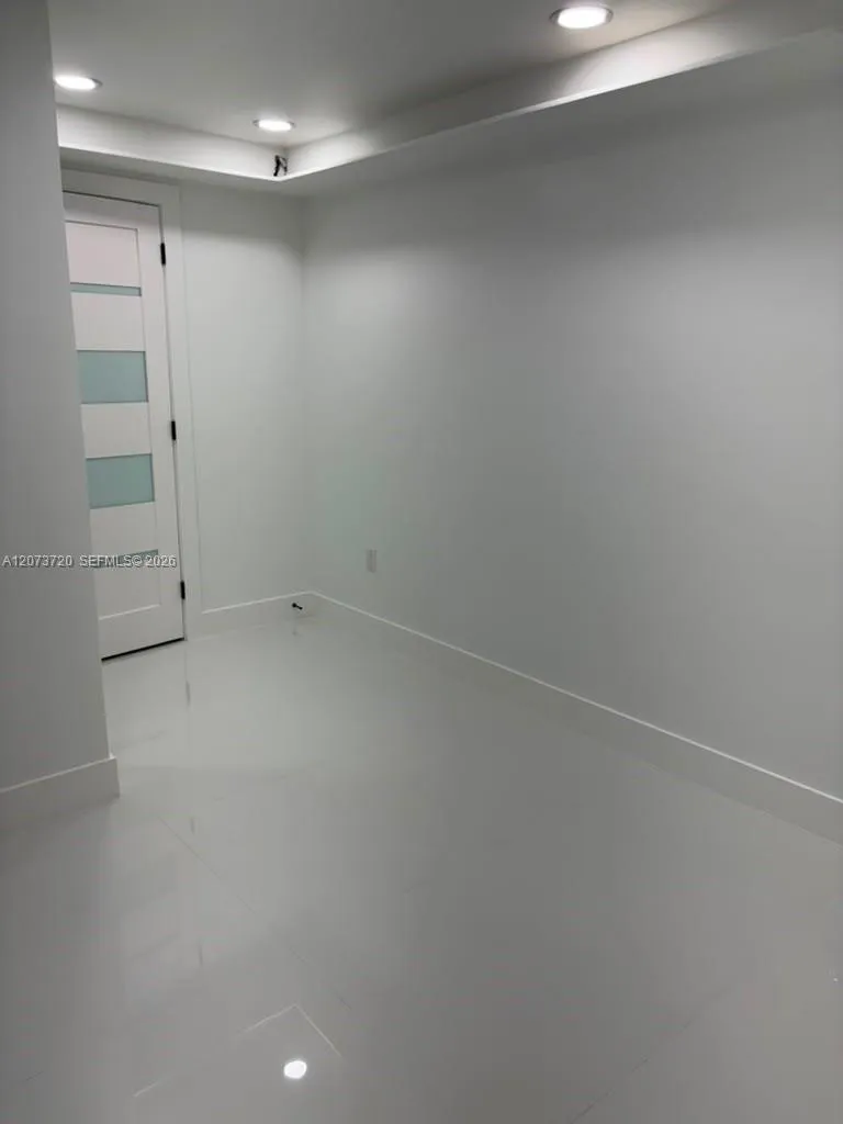 464 Minola Dr Miami Springs, FL 33166