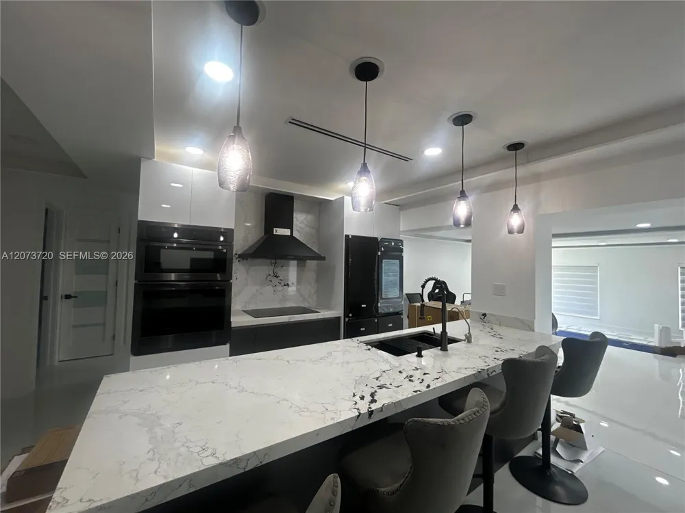 464 Minola Dr Miami Springs, FL 33166