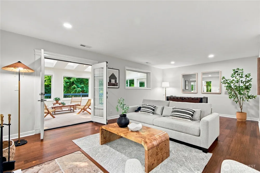 2022 227th Avenue NE Sammamish, WA 98074