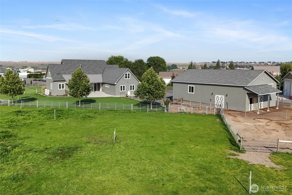 10171 Rd 5.7 NE Moses Lake, WA 98837