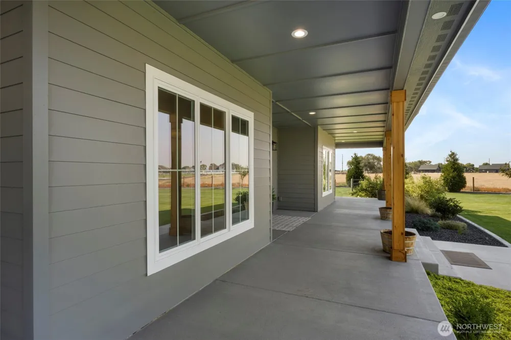 10171 Rd 5.7 NE Moses Lake, WA 98837