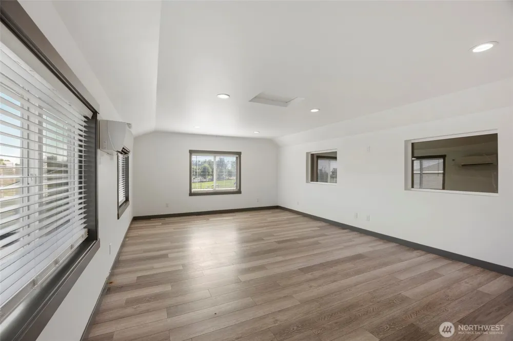 10171 Rd 5.7 NE Moses Lake, WA 98837