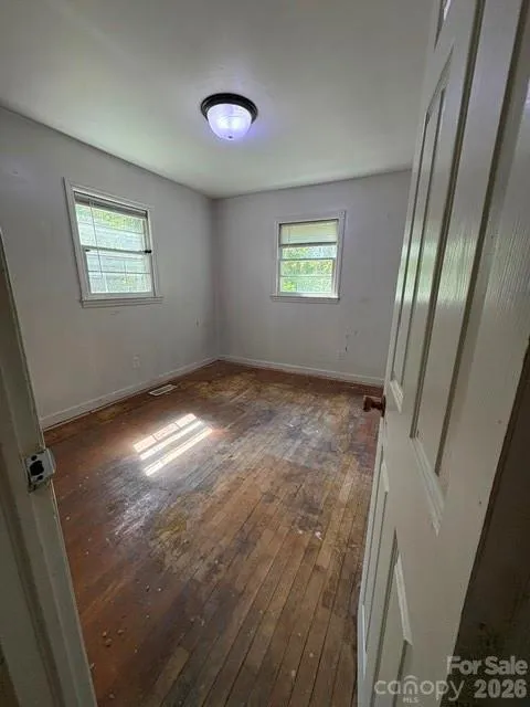 430 S Columbia Street Gastonia, NC 28054