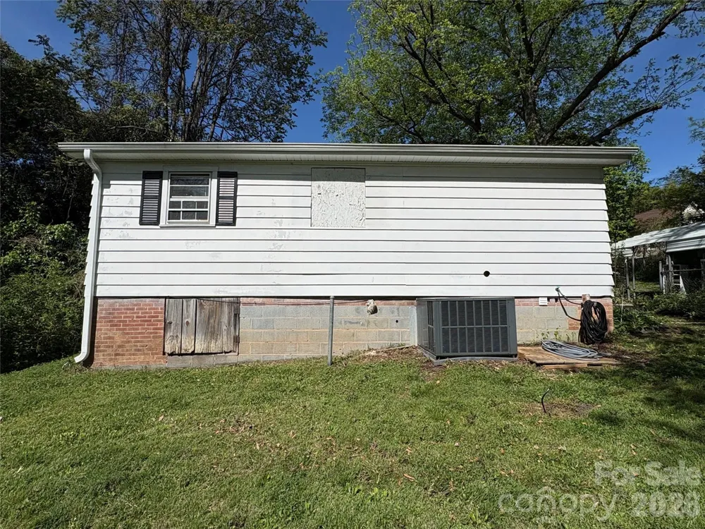 430 S Columbia Street Gastonia, NC 28054