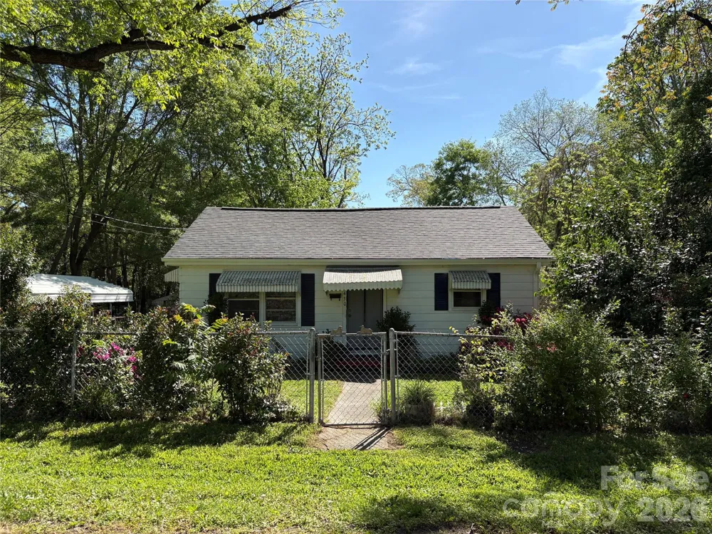 430 S Columbia Street Gastonia, NC 28054