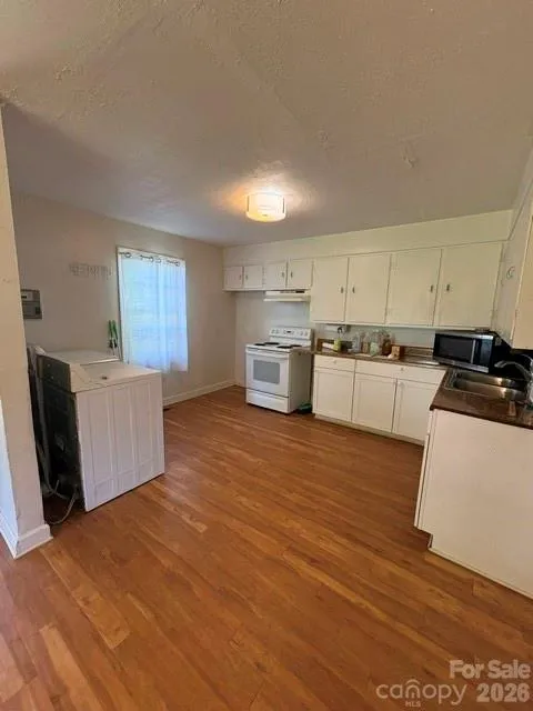 430 S Columbia Street Gastonia, NC 28054