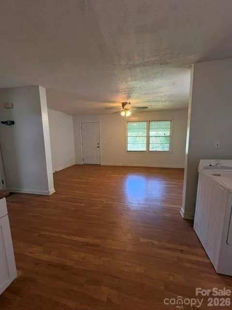 430 S Columbia Street Gastonia, NC 28054