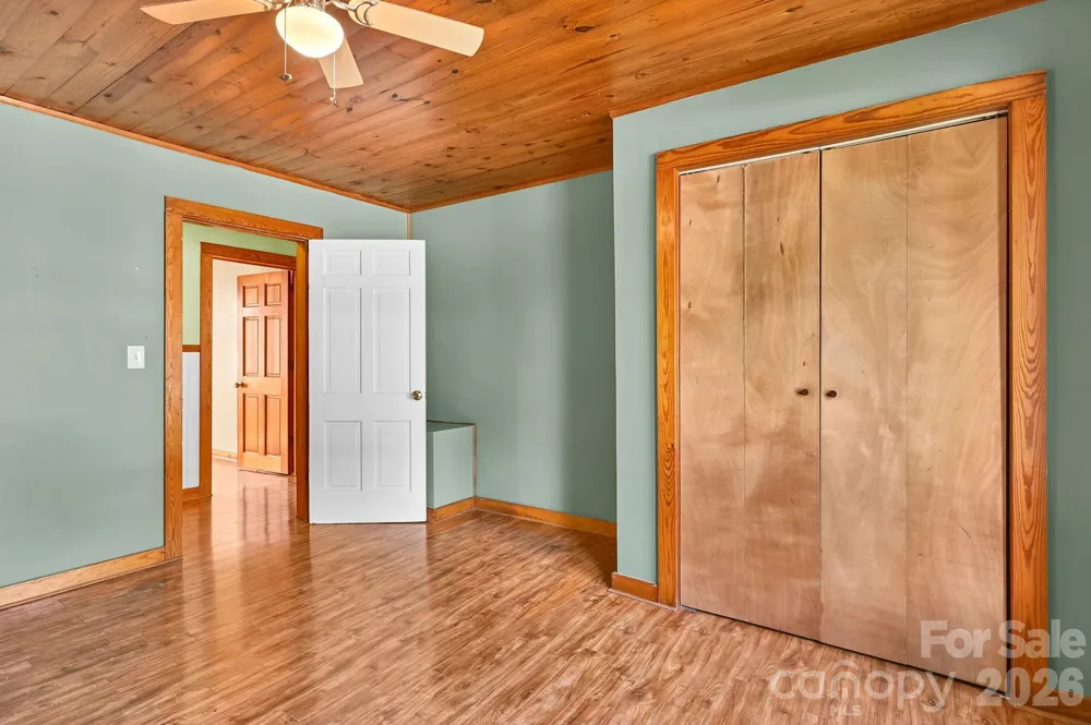376 Fairview Road Asheville, NC 28803