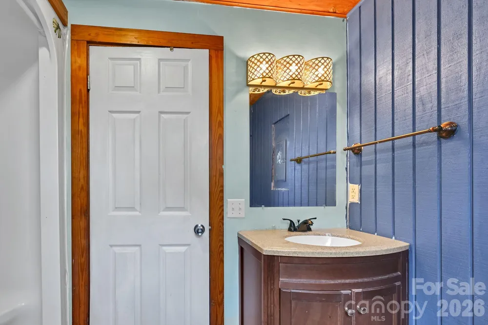 376 Fairview Road Asheville, NC 28803