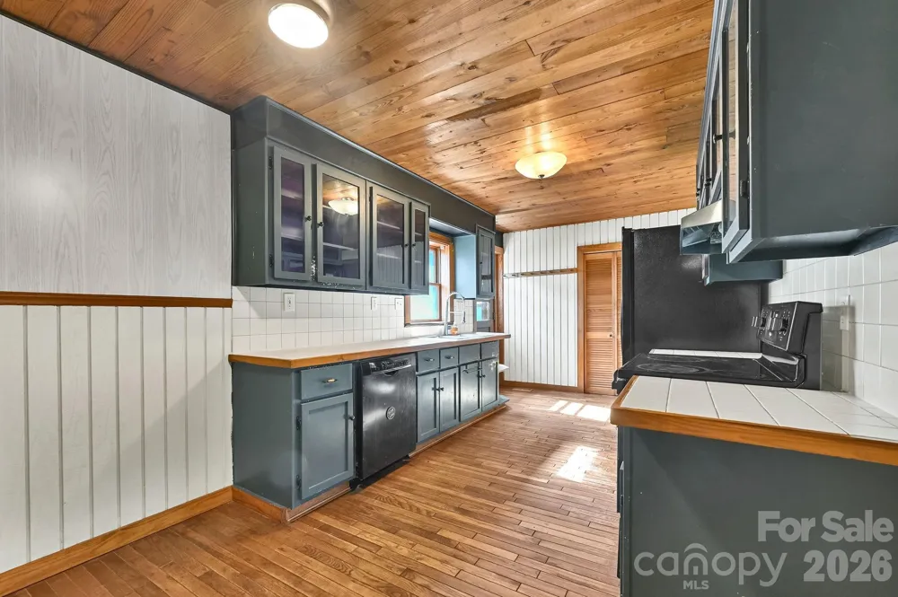 376 Fairview Road Asheville, NC 28803