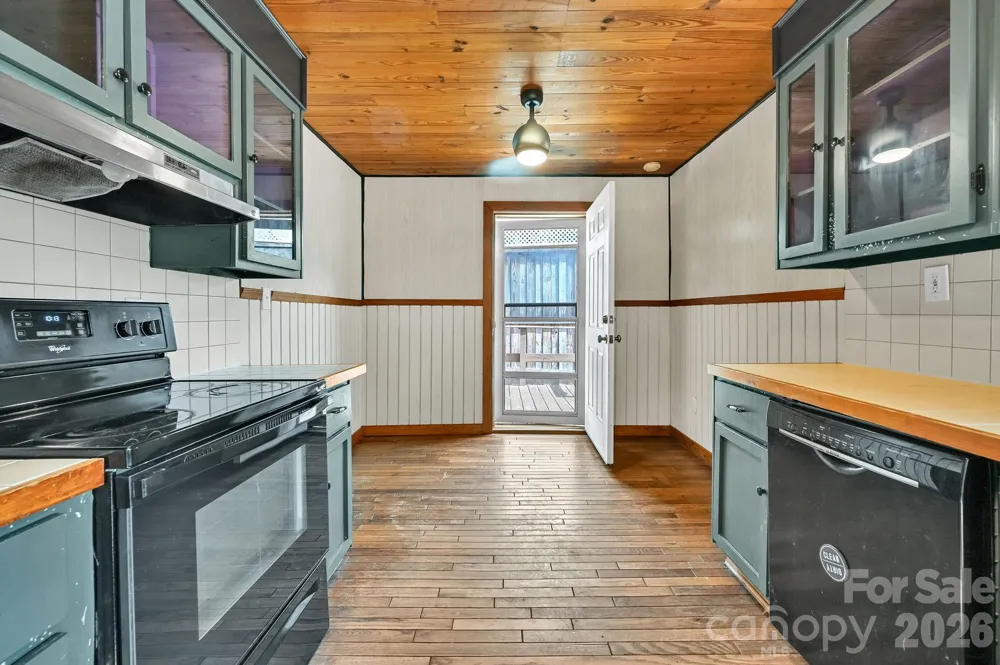 376 Fairview Road Asheville, NC 28803