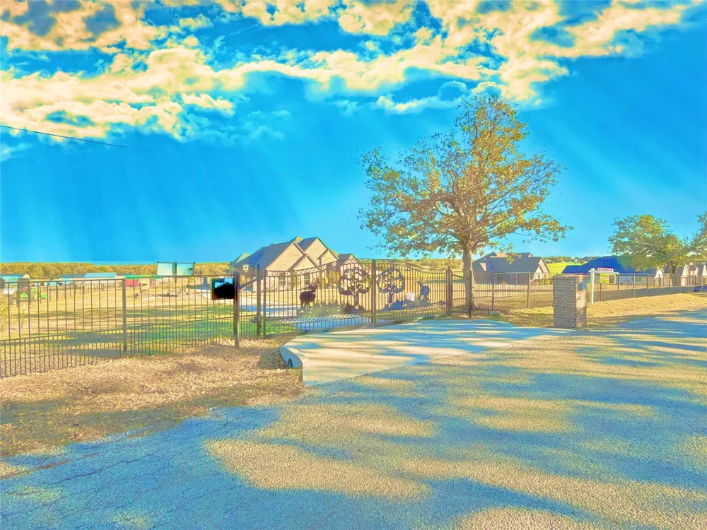 694 Jennings Lane Azle, TX 76020