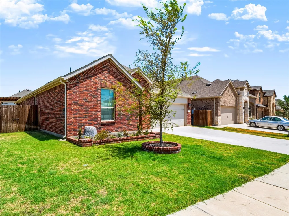 11203 Hawks Landing Drive Aubrey, TX 76227
