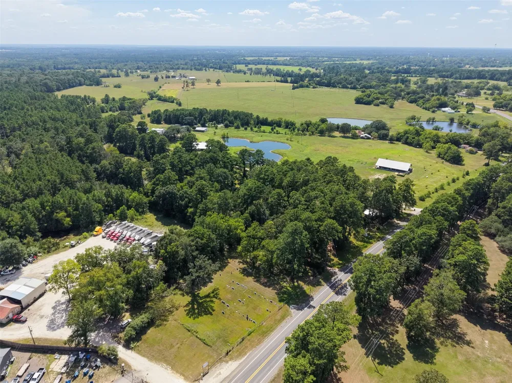 188 State Highway 150 New Waverly, TX 77358