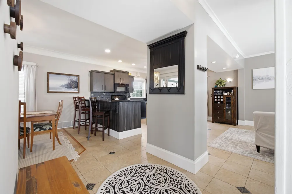 205 E Savidge Street Spring Lake, MI 49456