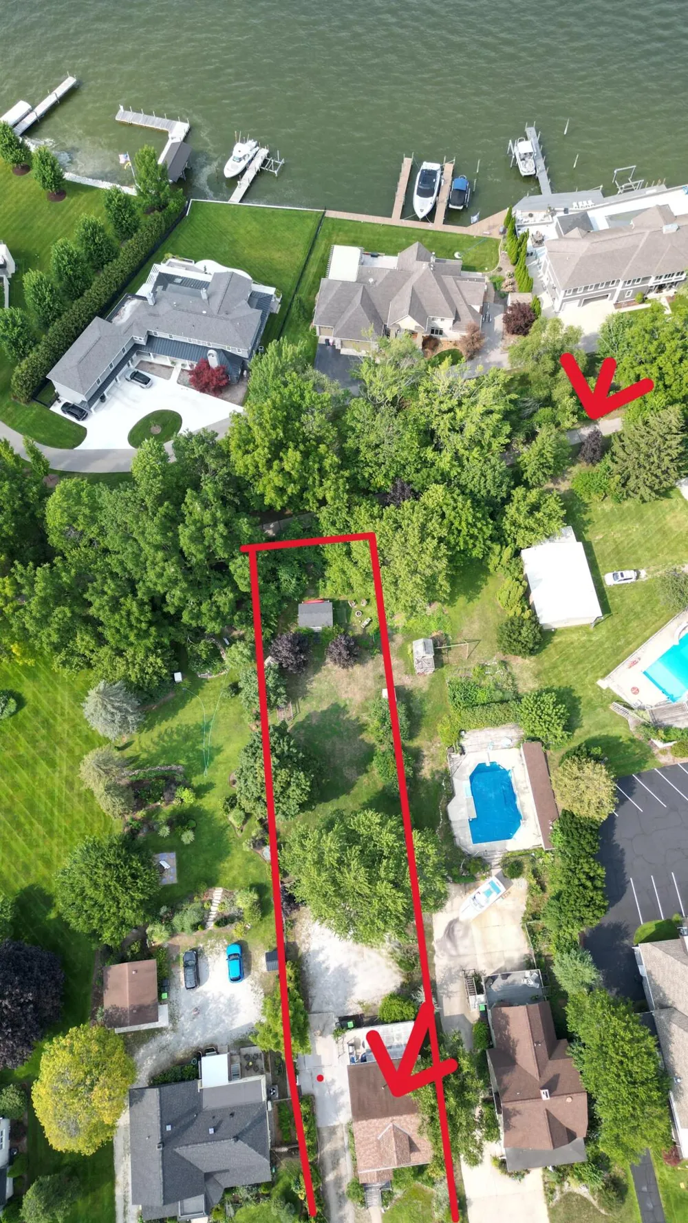 205 E Savidge Street Spring Lake, MI 49456