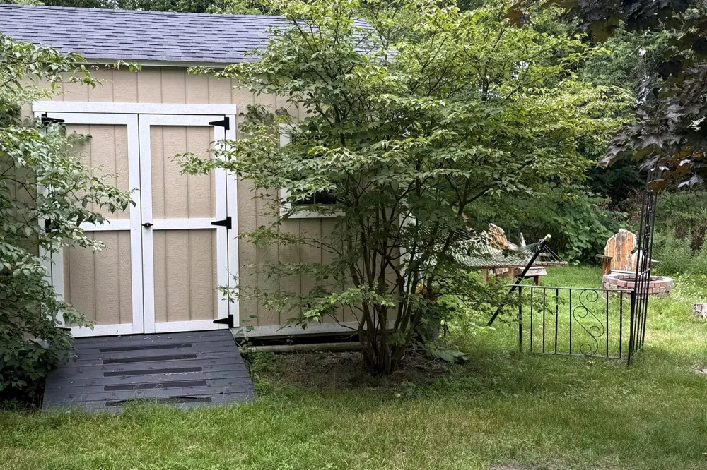 205 E Savidge Street Spring Lake, MI 49456