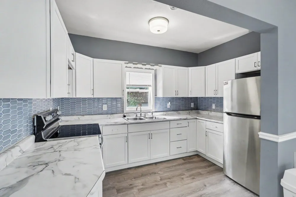 2125 Briar Place Kalamazoo, MI 49048
