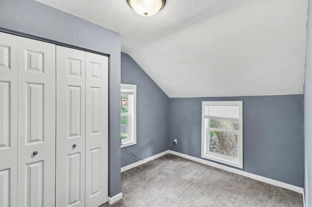 2125 Briar Place Kalamazoo, MI 49048