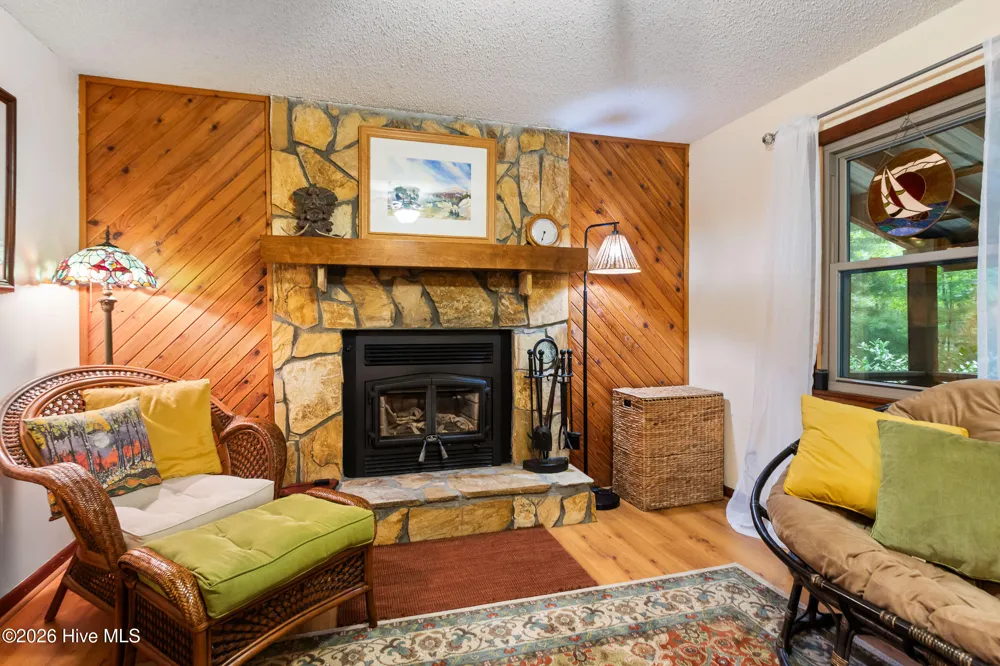 317 W Hills Drive Murphy, NC 28906