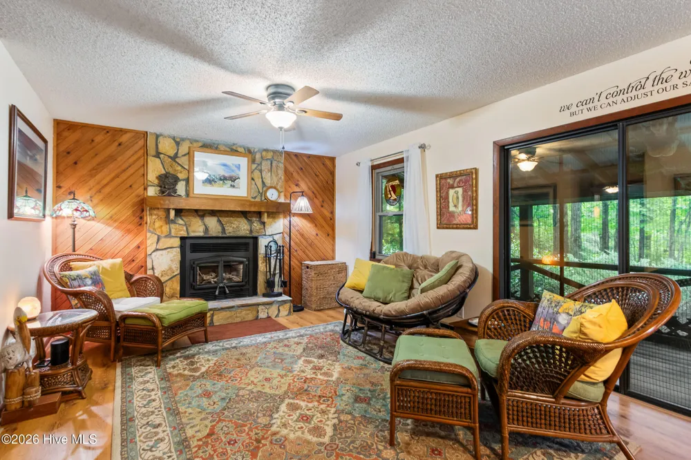 317 W Hills Drive Murphy, NC 28906
